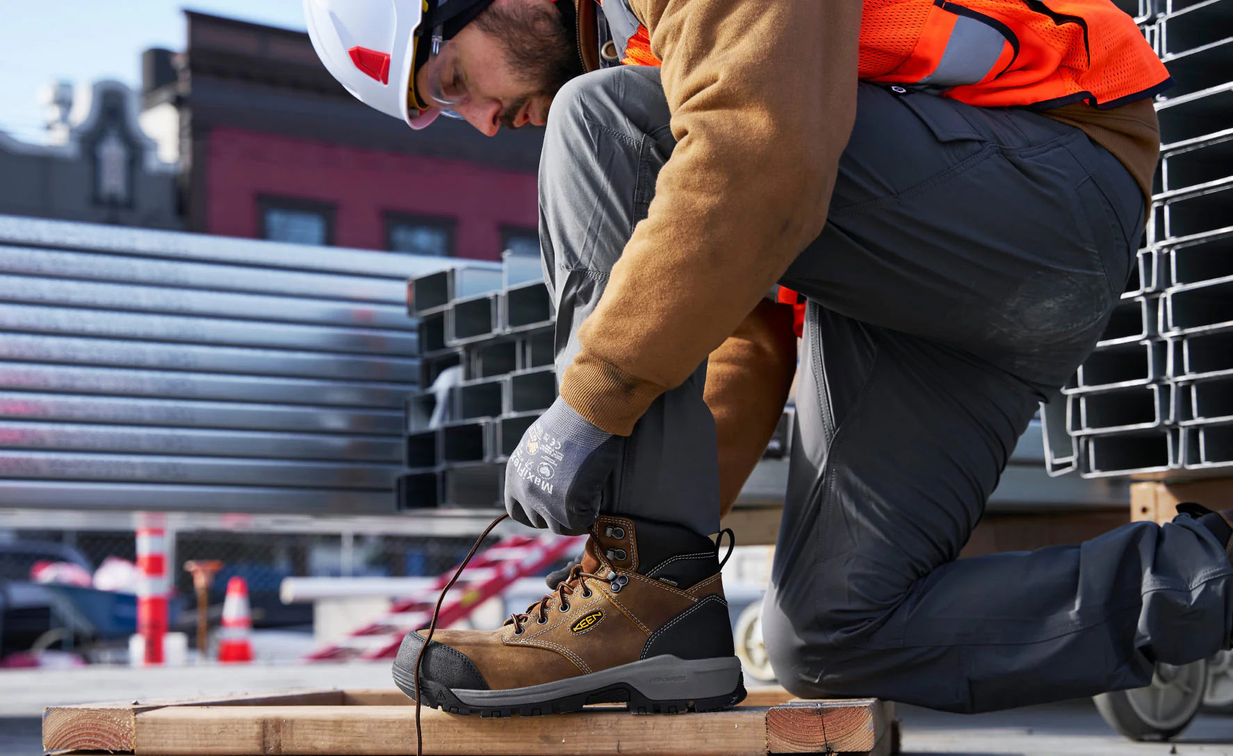 Keen Men's Evanston 6" 400 Grams Insulated Waterproof Boot (Composite Toe)